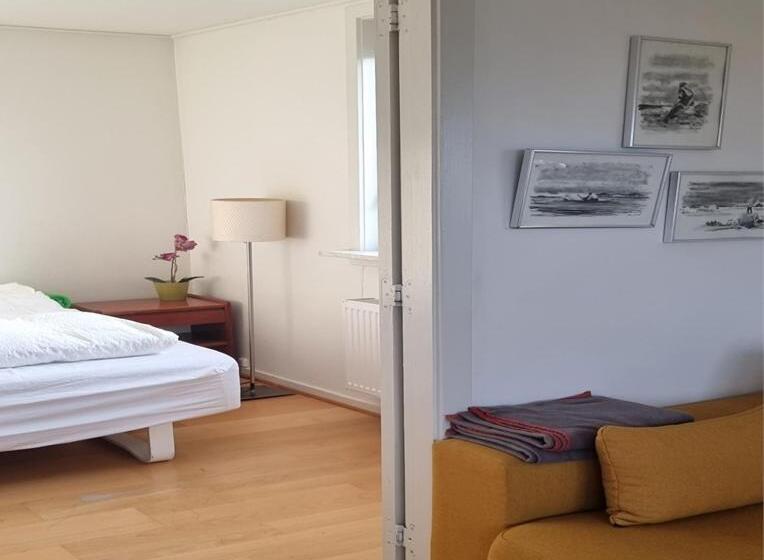 Pensionat Igdlo Guesthouse