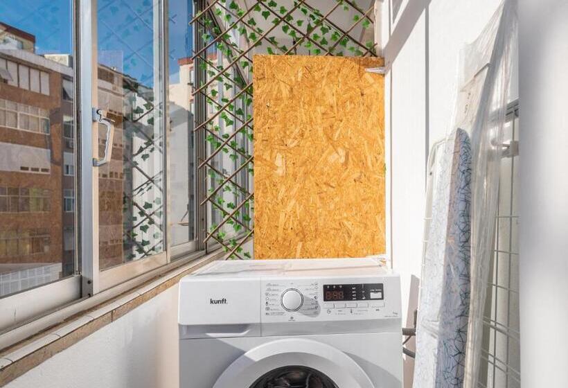 پانسیون Santos Mattos Guesthouse & Apartments By Lisbon With Sintra