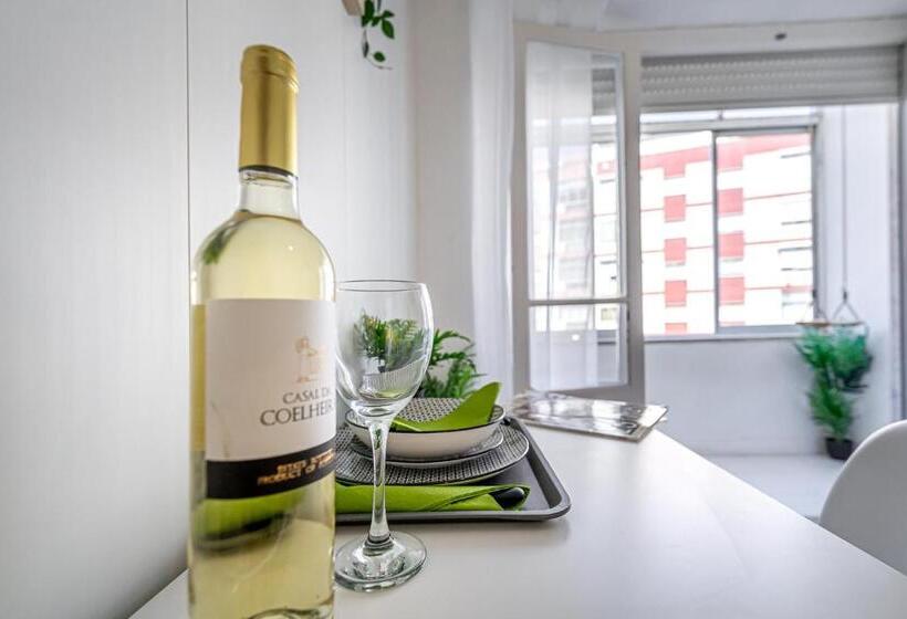 پانسیون Santos Mattos Guesthouse & Apartments By Lisbon With Sintra