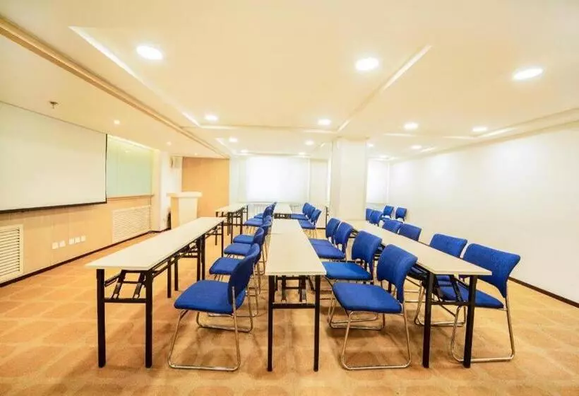 Hanting Hotel Shenyang North Station Second Branch