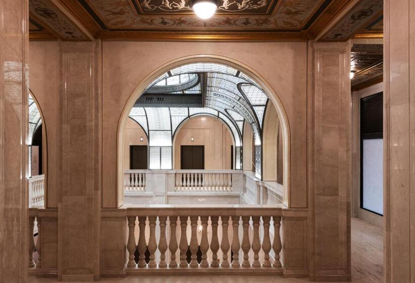 هتل Roost Detroit