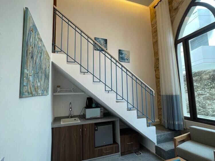 تختخواب و صبحانه Beit Laure