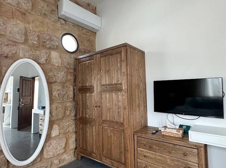 تختخواب و صبحانه Beit Laure