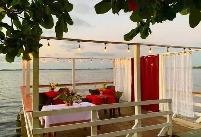 تختخواب و صبحانه Velomares Del Caribe