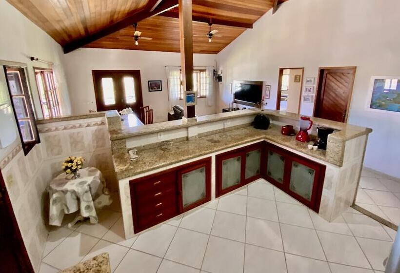 פונדק Recanto Das Palmeiras