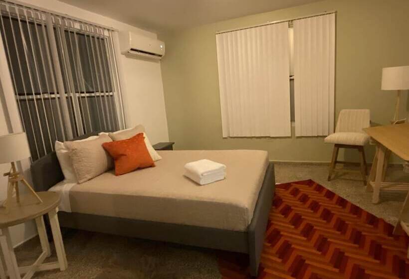 هتل El Flamingo Beach Club