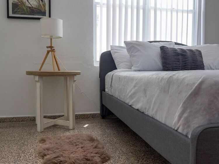 هتل El Flamingo Beach Club