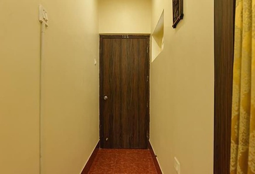 Hotel Fabexpress Shivalya