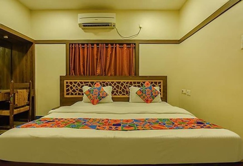 Hotel Fabexpress Shivalya
