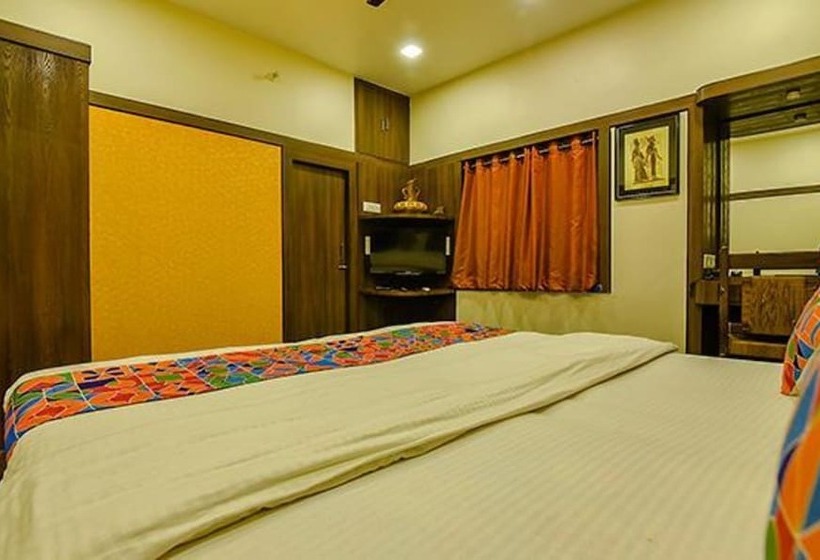 Hotel Fabexpress Shivalya