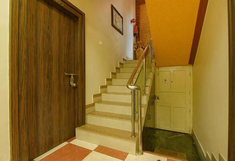 Hotel Fabexpress Shivalya