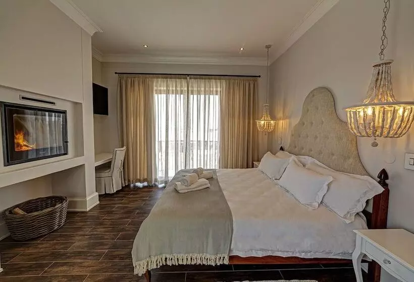 هتل Lagoon Suites Guesthouse Cc