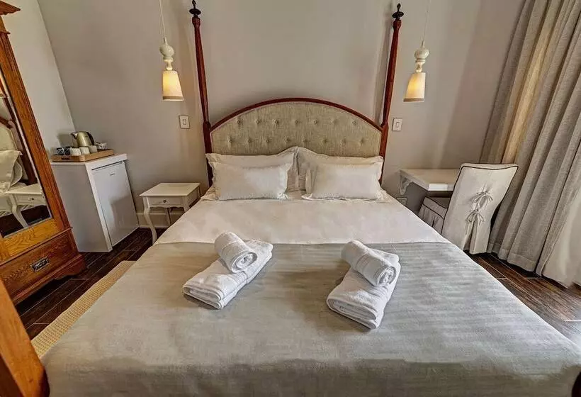 هتل Lagoon Suites Guesthouse Cc