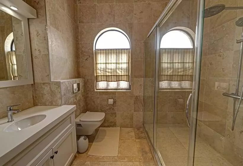 هتل Lagoon Suites Guesthouse Cc