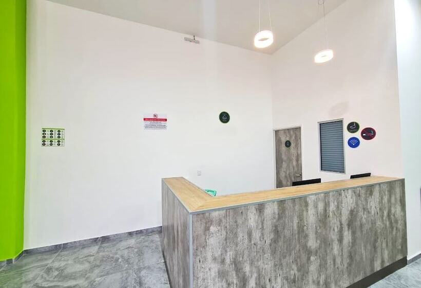 Отель Sr Suites