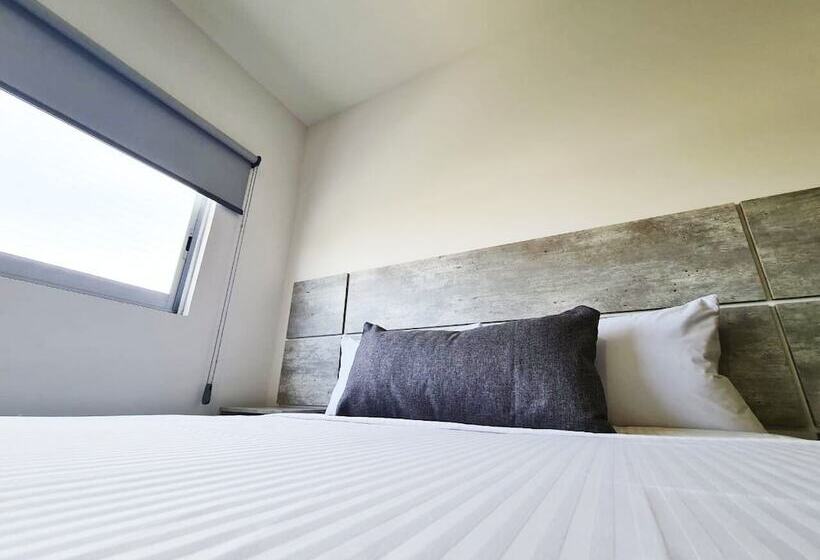 Отель Sr Suites