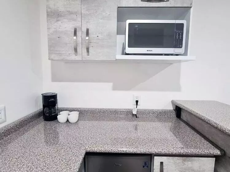 Hotelli Sr Suites