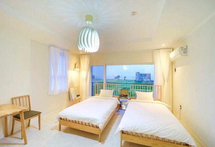 Sarang Tulle Pension