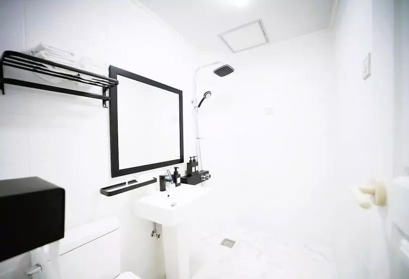 Sarang Tulle Pension