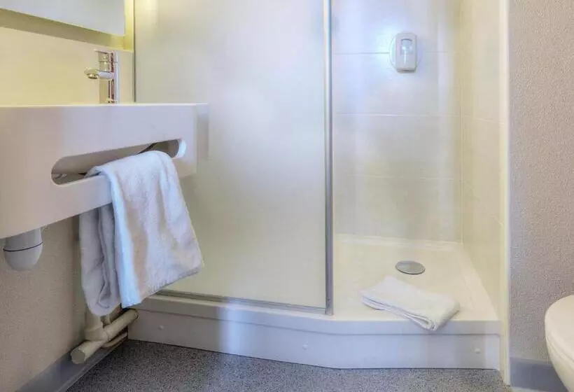 B&b Hotel Marseille Les Ports