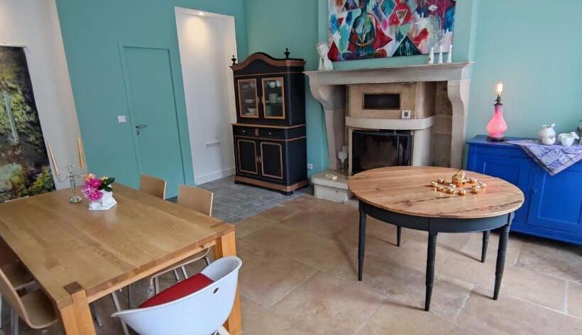 مبيت وإفطار Manoir De L'echauguette