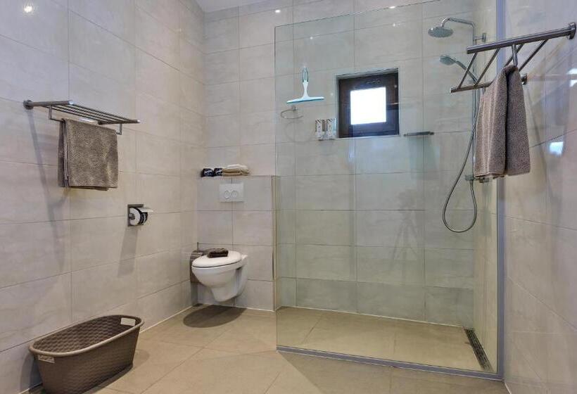 Bubali Luxury Apartments Adults Only Wheelchair Friendly