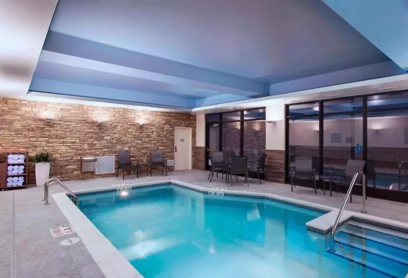 هتل Fairfield Inn & Suites By Marriott La Crosse Downtown