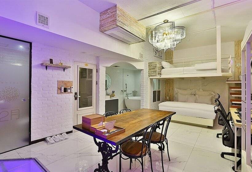 February Hotel Hwanggeum