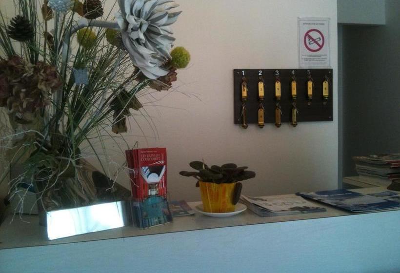 ホテル Hôtel De La Paix