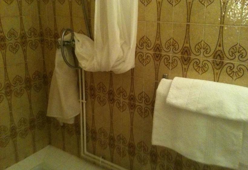 ホテル Hôtel De La Paix