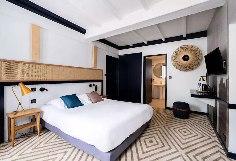 ホテル Hôtel Le Français