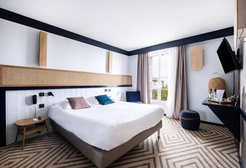 ホテル Hôtel Le Français