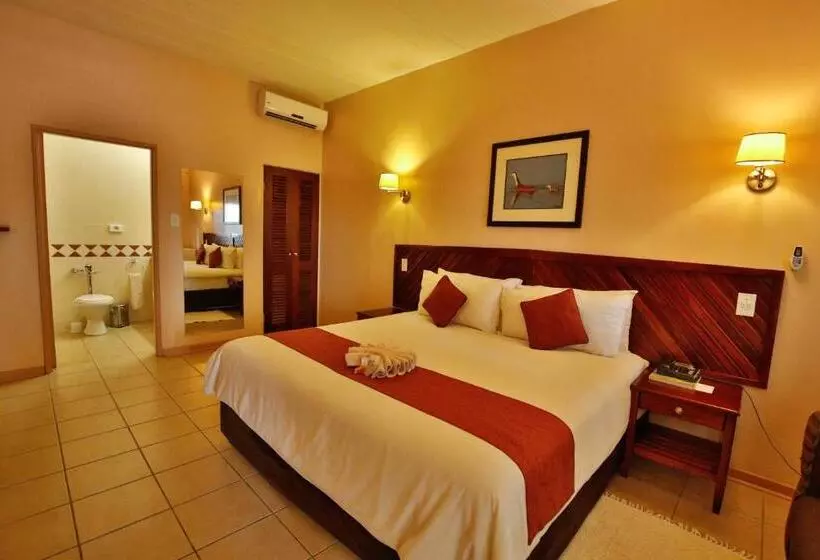 هتل Maun Lodge