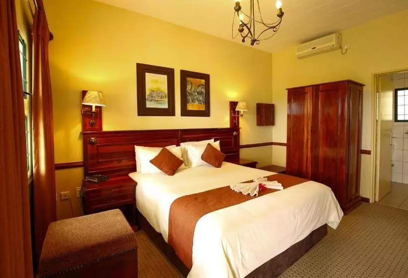 هتل Maun Lodge