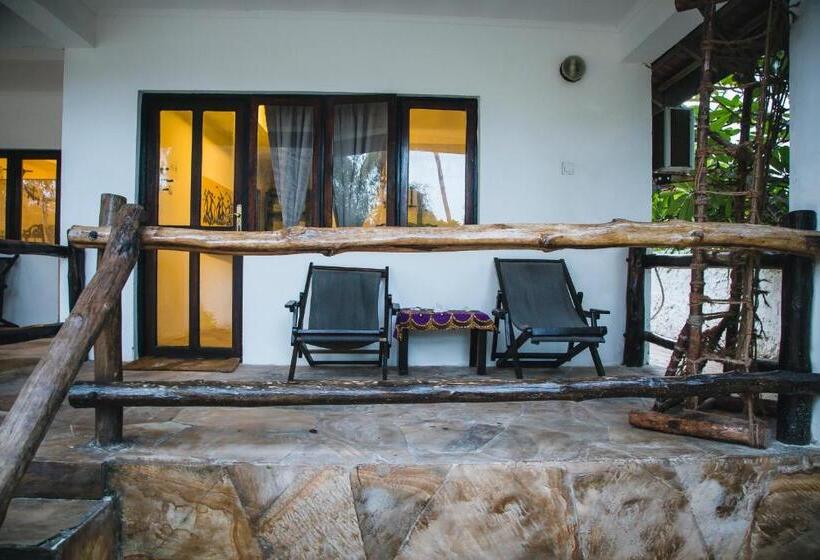 ホテル Moonshine Uroa Boutique