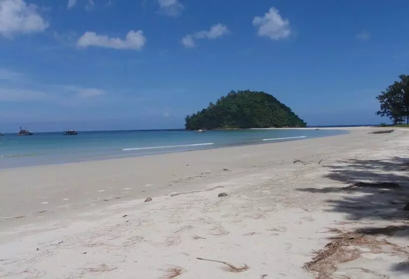 Hotelli North Borneo Biostation Resort