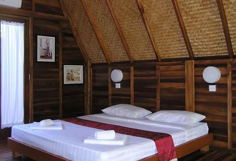 Hotelli North Borneo Biostation Resort