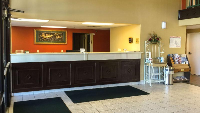 Отель Super Inn & Suites Philadelphia