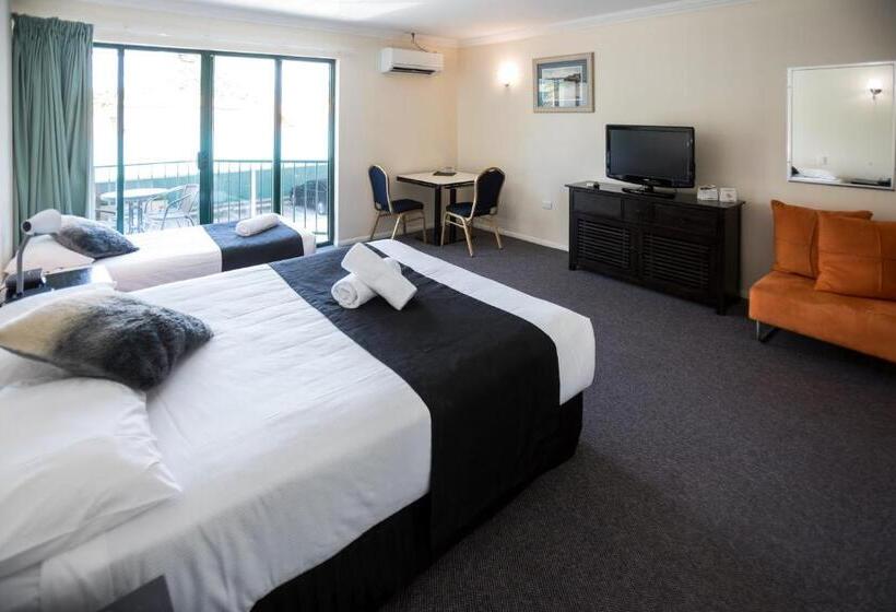 モーテル Comfort Hotel Pacific Cleveland