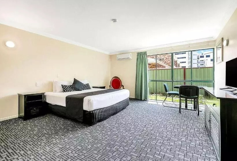 Motelli Comfort Hotel Pacific Cleveland