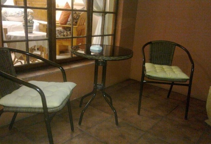 Пансион Harmony Guesthouse