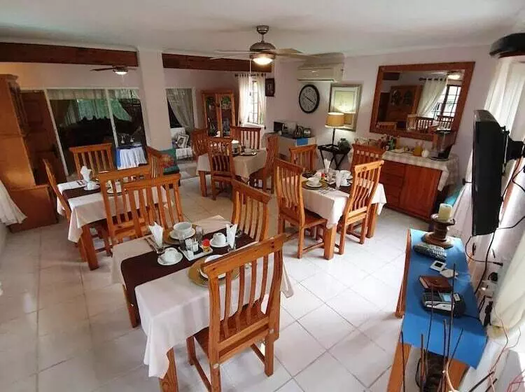 پانسیون Harmony Guesthouse