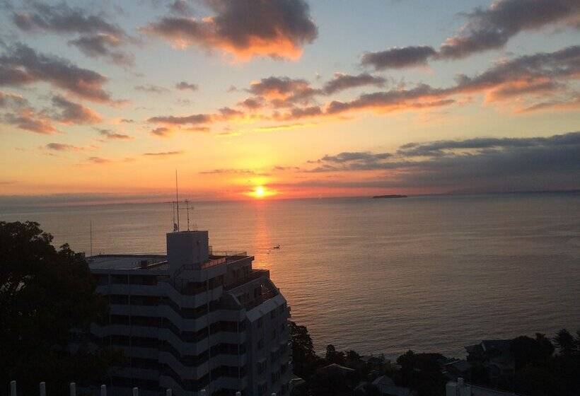 Рёкан Breezbay Seaside Resort Atami