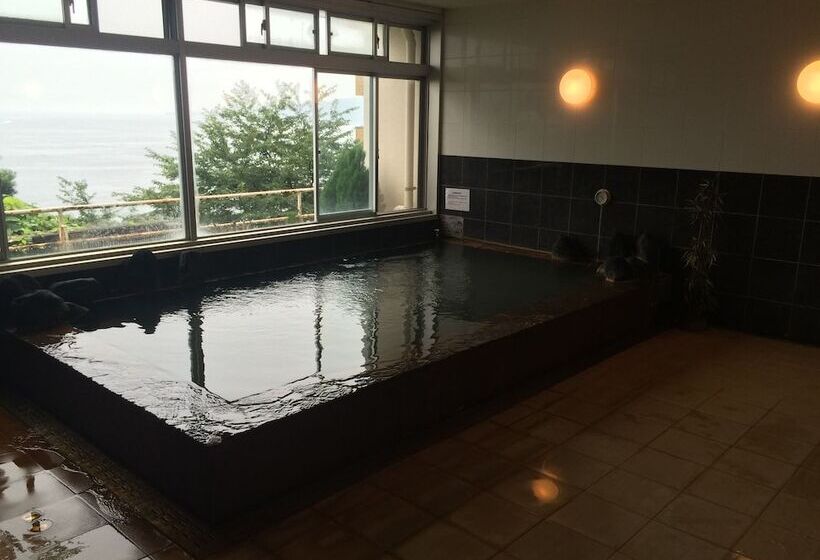 Рёкан Breezbay Seaside Resort Atami