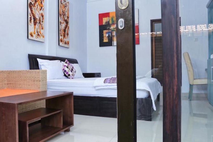 Dekrisna Denpasar  Hostel