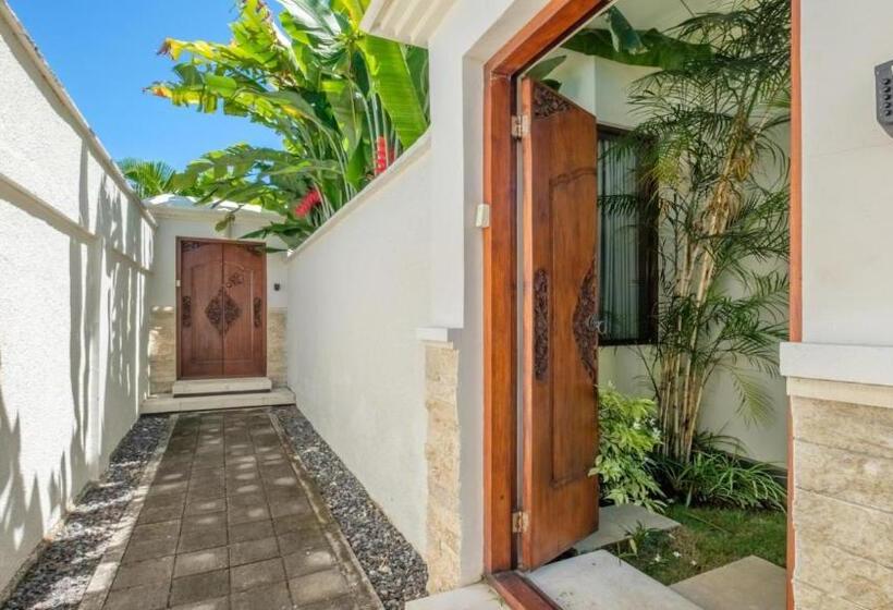 Athena 2 Romantic 1br Pool Villa Sanur