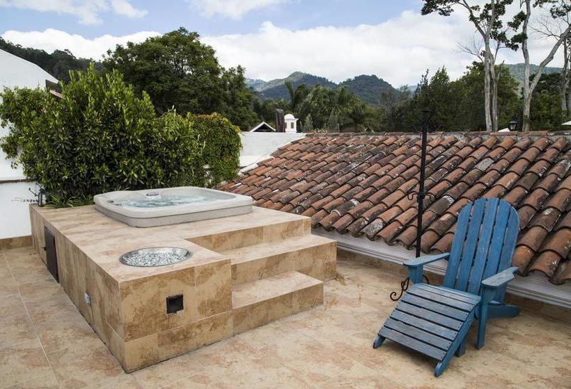 تختخواب و صبحانه Serendipity Boutique