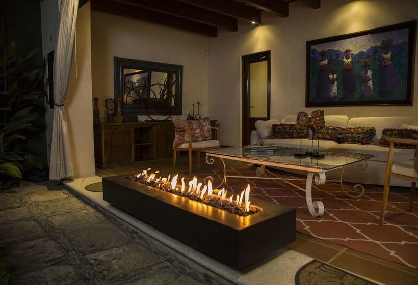 تختخواب و صبحانه Serendipity Boutique