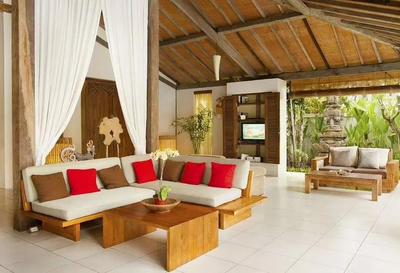 Esterin Villa