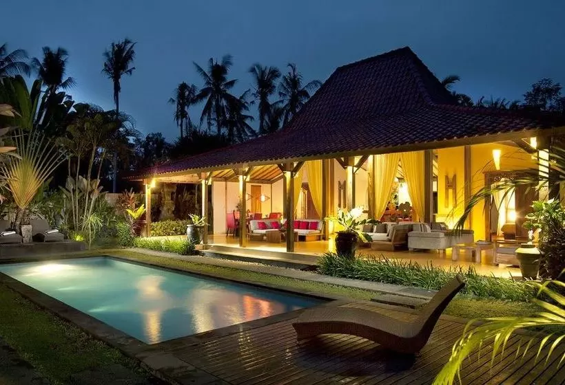 Esterin Villa